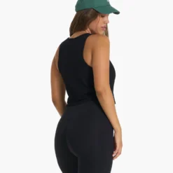 Cove Crop Tank | Black -Fashifyer Sales Store VW1019BLK FA22 W ECOMM CURVE 03239 1x1 bb888a4e 2502 441f 8378 e2db3cb4bb05