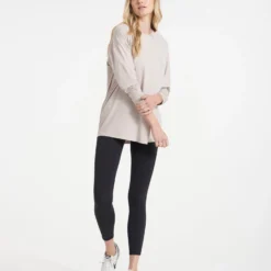 Long-Sleeve Feather Tee | Oyster -Fashifyer Sales Store VW1028OST 0178