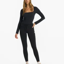 Long-Sleeve Sunrise Square Neck | Black -Fashifyer Sales Store VW1076BLK 1545