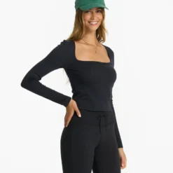 Long-Sleeve Sunrise Square Neck | Black -Fashifyer Sales Store VW1076BLK 1598