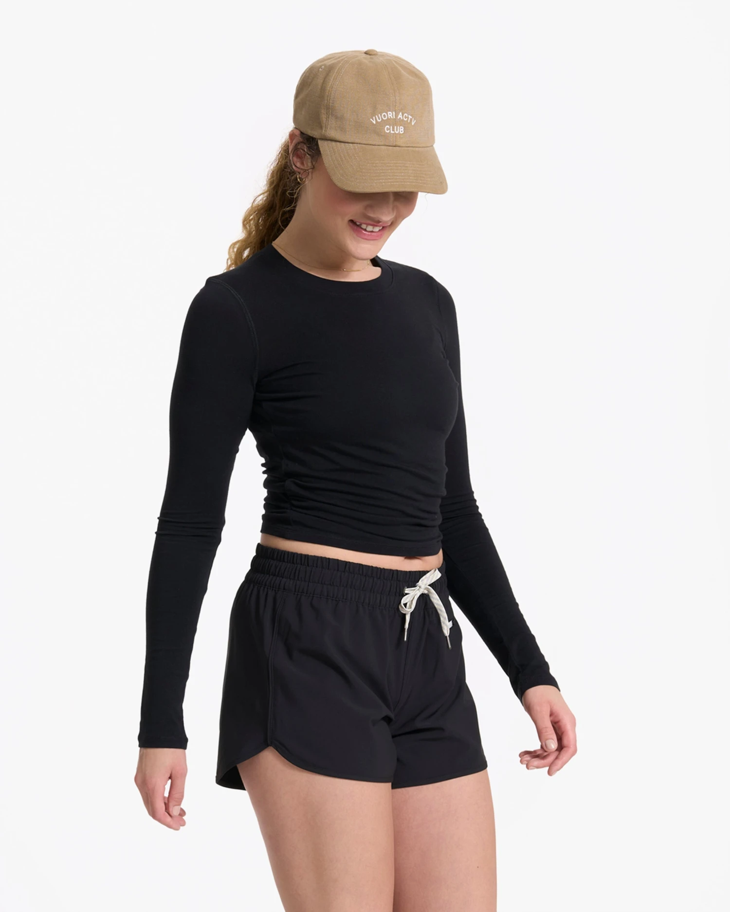 Long-Sleeve Coast Crop Crew | Black 2 Long-Sleeve Coast Crop Crew | Black - Image 2