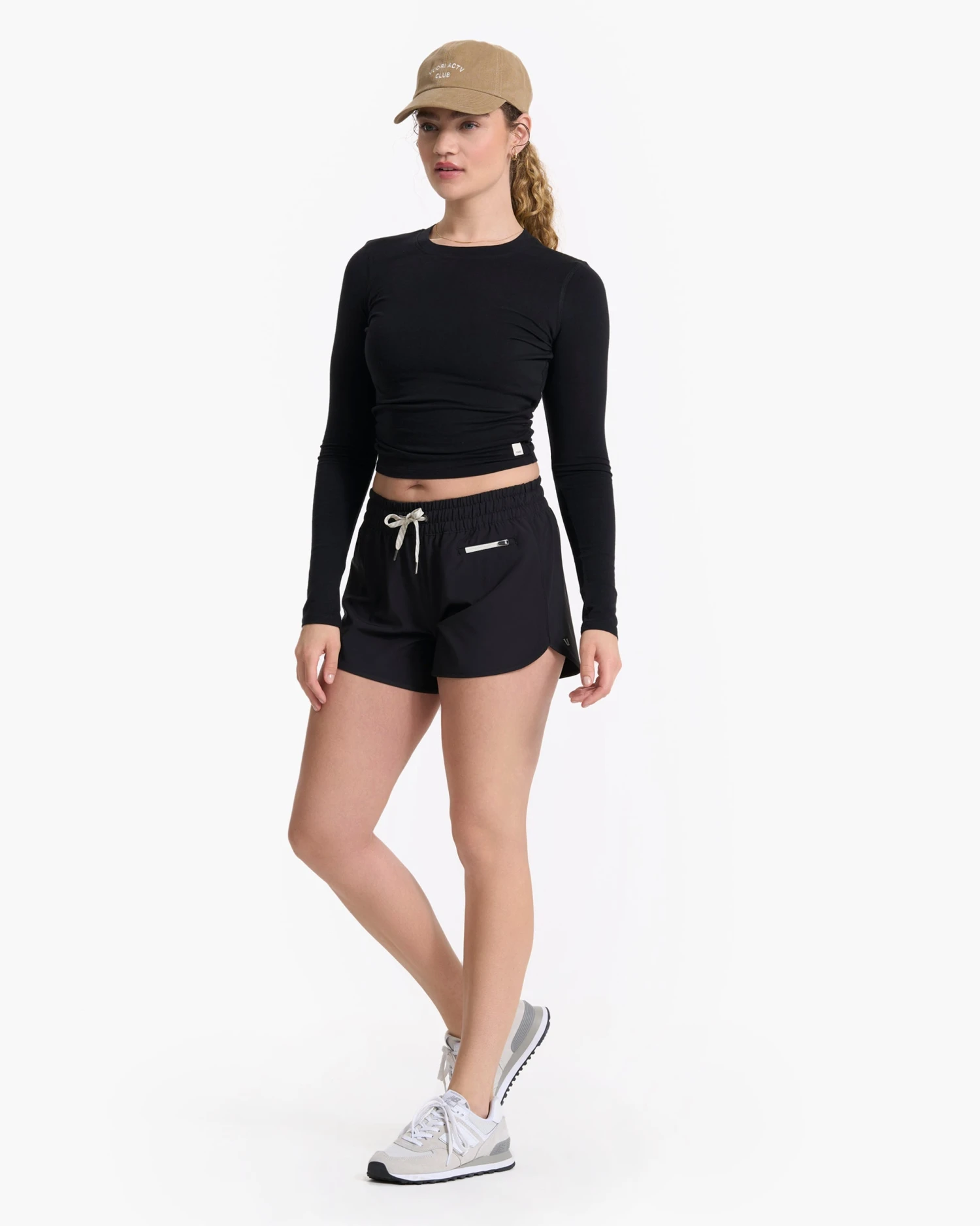 Long-Sleeve Coast Crop Crew | Black 4 Long-Sleeve Coast Crop Crew | Black - Image 4