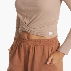 Long Sleeve Cove Twist Tee | Coconut -Fashifyer Sales Store VW1114COC SP23 W ECOMM TOPS DETAIL 1500 1x1 ac8540b8 4c25 48ee 850c 21a978a9710c