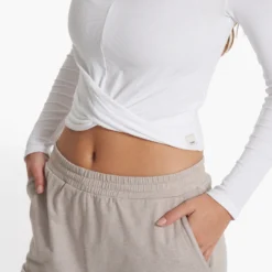 Long Sleeve Cove Twist Tee | White -Fashifyer Sales Store VW1114WHT SP23 W ECOMM TOPS 2613 FULL 1x1 676aee96 547a 44ca 8006 31875cac1f7d