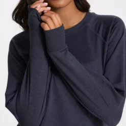 Long Sleeve Halo Crew | Midnight Heather -Fashifyer Sales Store VW241HMD SP23 W ECOMM FLEECE DETAIL 2529 1x1 221b0065 a41c 4bdc 9b92 8a4e2b8c410e