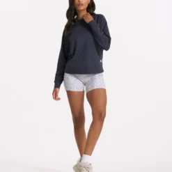 Long Sleeve Halo Crew | Midnight Heather -Fashifyer Sales Store VW241HMD SP23 W ECOMM FLEECE FULL 2448 1x1 f7099c3b 88fb 492b 94aa 443862632b92