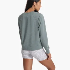 Long Sleeve Halo Crew | Stormy Heather -Fashifyer Sales Store VW241HSR SP22 W ECOMM FLEECE FULL 1557 1x1 5cd21542 3e7d 47f7 b612 a0bcdb907cab