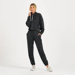 Halo Crop Funnel Neck | Charcoal Tortoise -Fashifyer Sales Store VW255CTS 4 a3d4a2c1 8a65 422b 82f7 594d3e75acf5