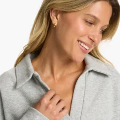 Sedona Polo | Light Heather Grey -Fashifyer Sales Store VW290LHG FA23 M ECOMM fleece DETAIL 10