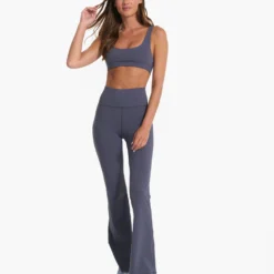 Studio Flare | Azure -Fashifyer Sales Store VW4043AZR FA22 W ECOMM FULL 7732 1x1 00f30d1e f8c6 4bdc 919e 07c977c5f42f