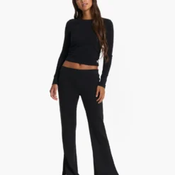 Sedona Wideleg Sweatpant | Black 7 Sedona Wideleg Sweatpant | Black -Fashifyer Sales Store VW4044BLK SP23 W ECOMM BOTTOM 7430 1x1 745a04a5 1818 47e8 8bae 713795cc4833