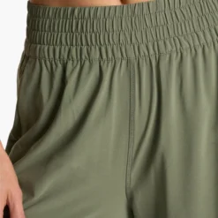 Villa Wideleg | Pistachio -Fashifyer Sales Store VW4047PSO FA23 W ECOMM PANTS DETAIL 8 4x5 79c3ceef deda 4b0d ab88 169cb64adcc7