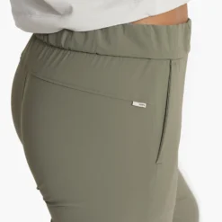 Miles Ankle Pant | Pistachio -Fashifyer Sales Store VW404PSO SP23 W ECOMM PANTS 4026 DETAIL 1x1 7dd30412 f3bd 465c 93fd 19a669d95ed9