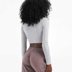 Long-Sleeve Lux Crop Tee | Platinum Heather 6 Long-Sleeve Lux Crop Tee | Platinum Heather -Fashifyer Sales Store VW422HZL 01434