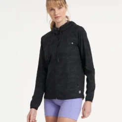 Womens Outdoor Trainer Shell | Black Camo