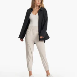 Mackenzie Shirt Jacket | Washed Black -Fashifyer Sales Store VW546WBL SP23 W ECOMM JACKETS FULL 0708 1x1 9b2965f4 c977 45d1 bde0 8e4a0d55b30f